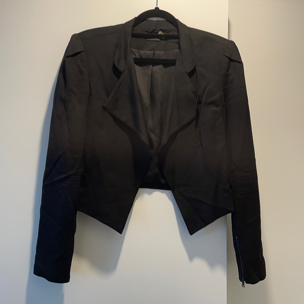 Alice + Olivia Cropped Blazer